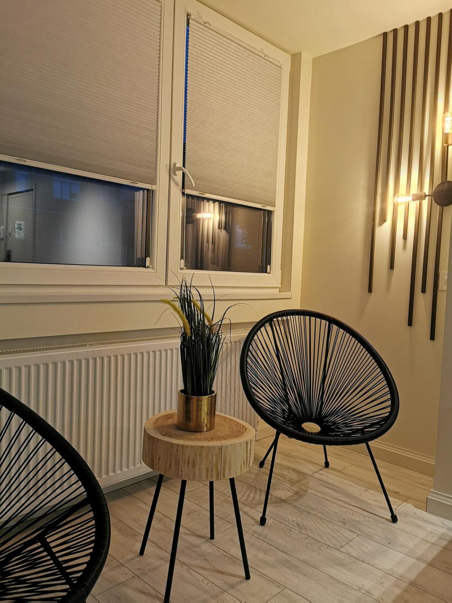 Noir Apartment Haţeg Exterior foto